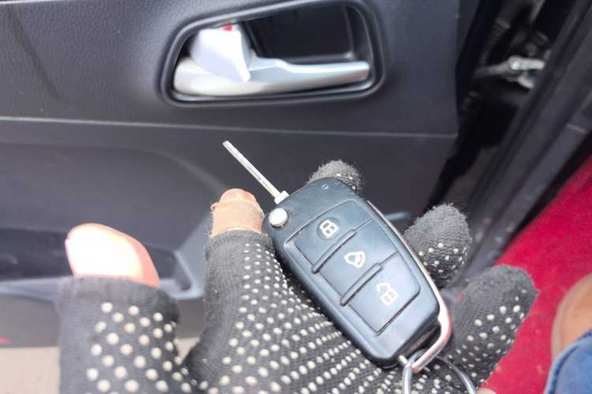 Used JAC Refine M3 2022 PLUS 1.8L 7-seater Standard Model Vehicle Key