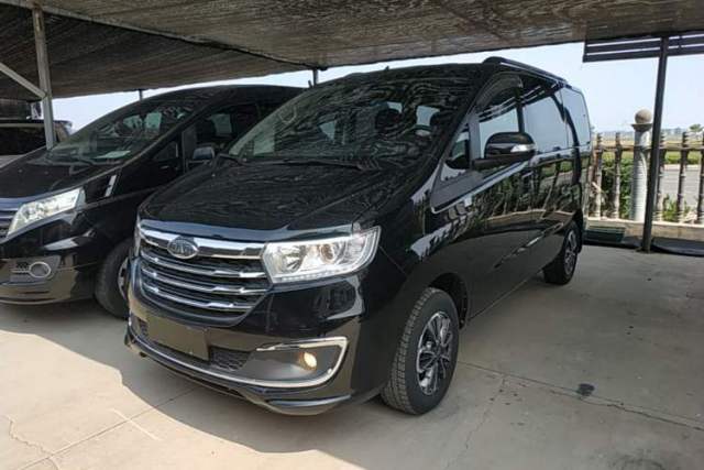 Used JAC Refine M3 2022 1.8L 7-seat Standard Edition