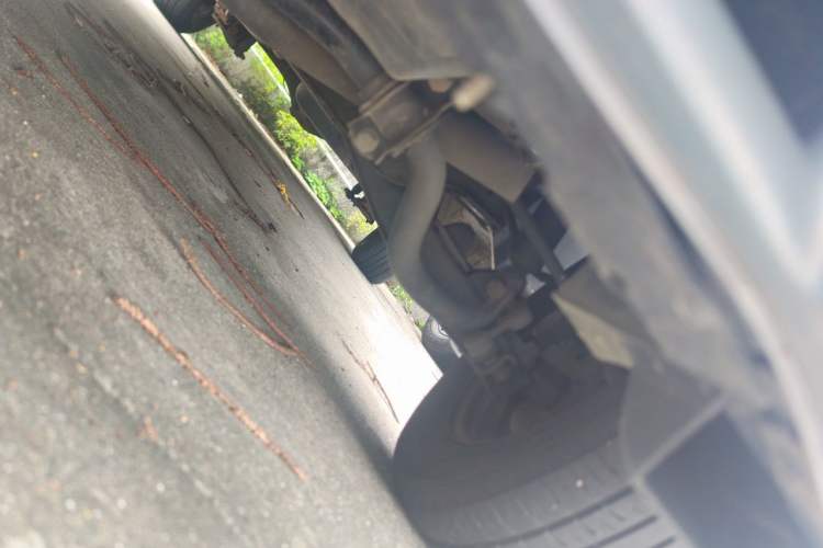 Used JAC Refine M3 2022 1.8L 7-seat Standard Edition Chassis Front Left