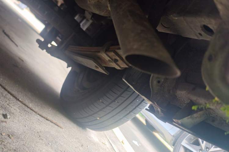 Used JAC Refine M3 2022 1.8L 7-seat Standard Edition Chassis Rear Right
