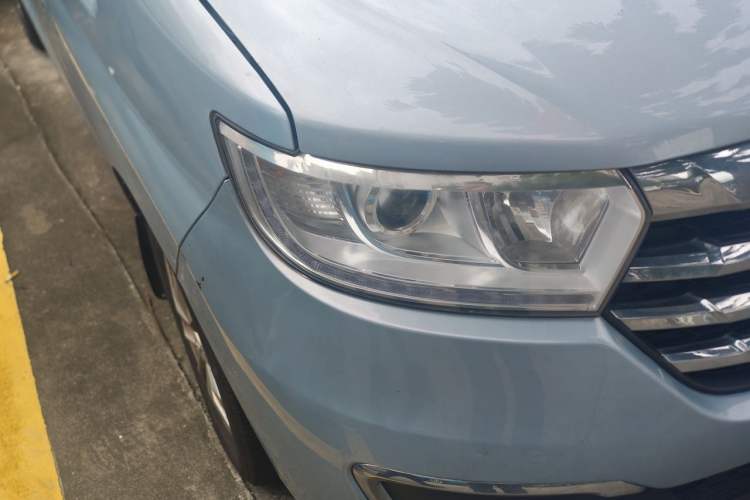 Used JAC Refine M3 2022 1.8L 7-seat Standard Edition Right Front Headlight
