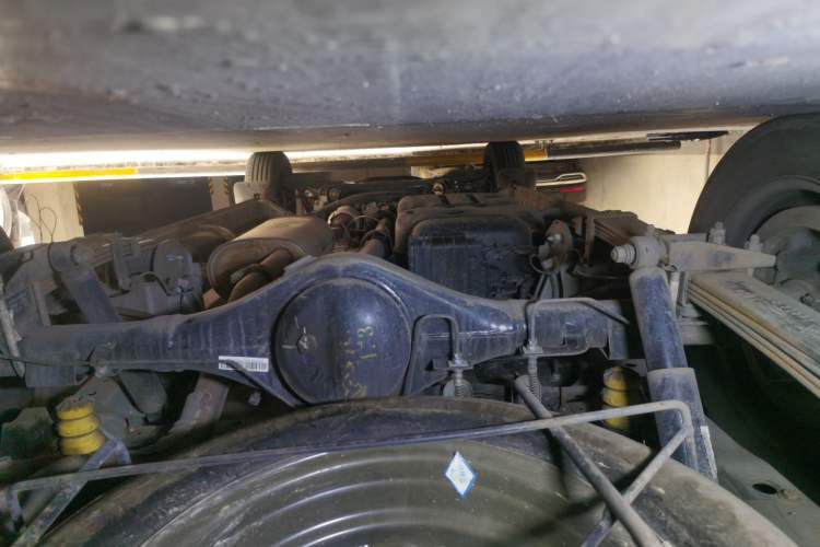 Used JAC Refine M3 2022 1.8L 7-seat Standard Edition Chassis Rear