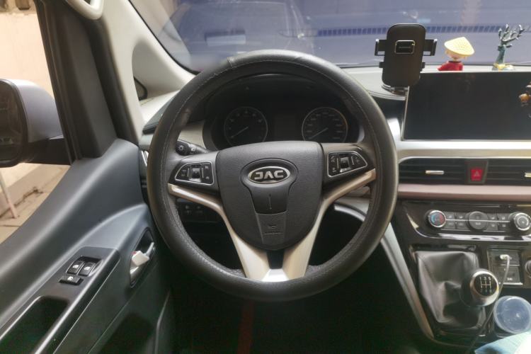 Used JAC Refine M3 2022 1.8L 7-seat Standard Edition Steering Wheel