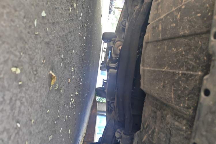 Used JAC Refine M3  Chassis Front