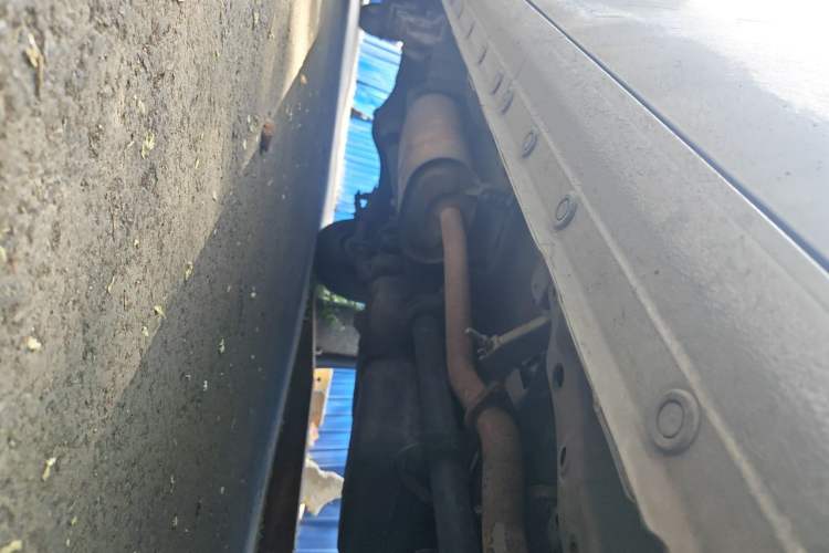 Used JAC Refine M3  Chassis Front Right