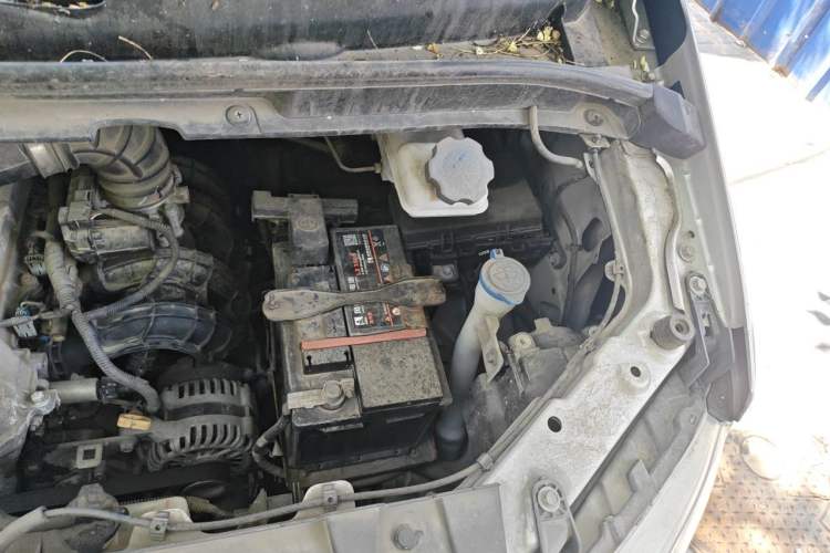 Used JAC Refine M3  Engine Bay Left