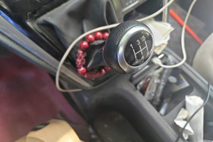 Used JAC Refine M3  Gear Lever