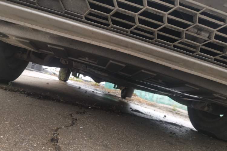 Used JAC Refine M3  Chassis Front