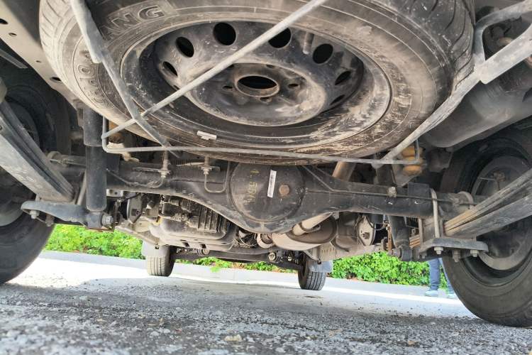 Used JAC Refine M3 2022 PLUS 1.8L 7-seater Standard Model Chassis Rear