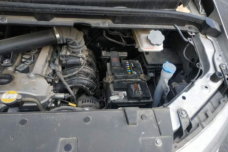 Used JAC Refine M3 2022 PLUS IKEA Edition 1.8L Comfort Version Engine Bay Left
