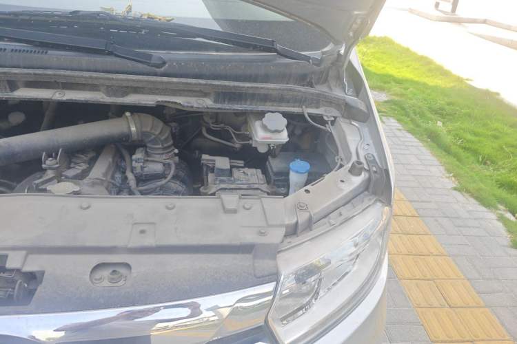 Used JAC Refine M3  Engine Bay Left