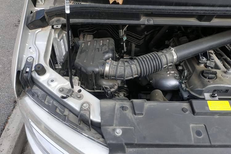 Used JAC Refine M3 2022 PLUS IKEA Edition 1.8L Comfort Version Engine Bay Right