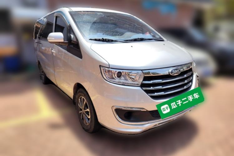 Used JAC Refine M3 2022 PLUS 1.5T 7-Seater Standard Model Front Right 45 Deg