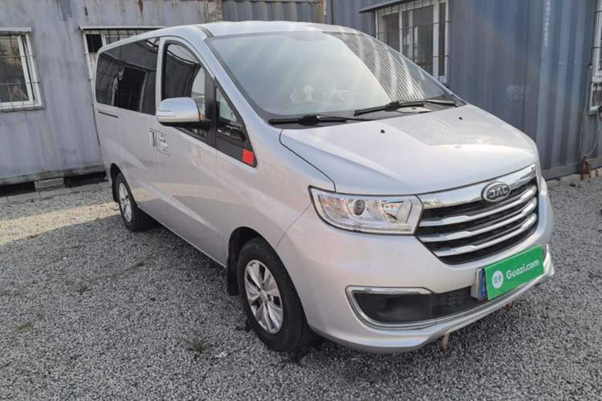Used JAC Refine M3 2022 1.5T 7-Seater Standard Edition Front Right 45 Deg
