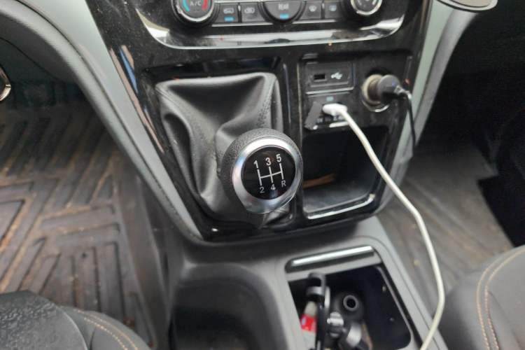 Used JAC Refine M3 2022 1.5T 7-Seater Standard Edition Gear Lever