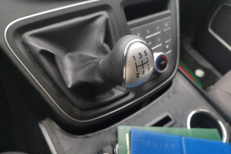 Used JAC Refine M3  Gear Lever