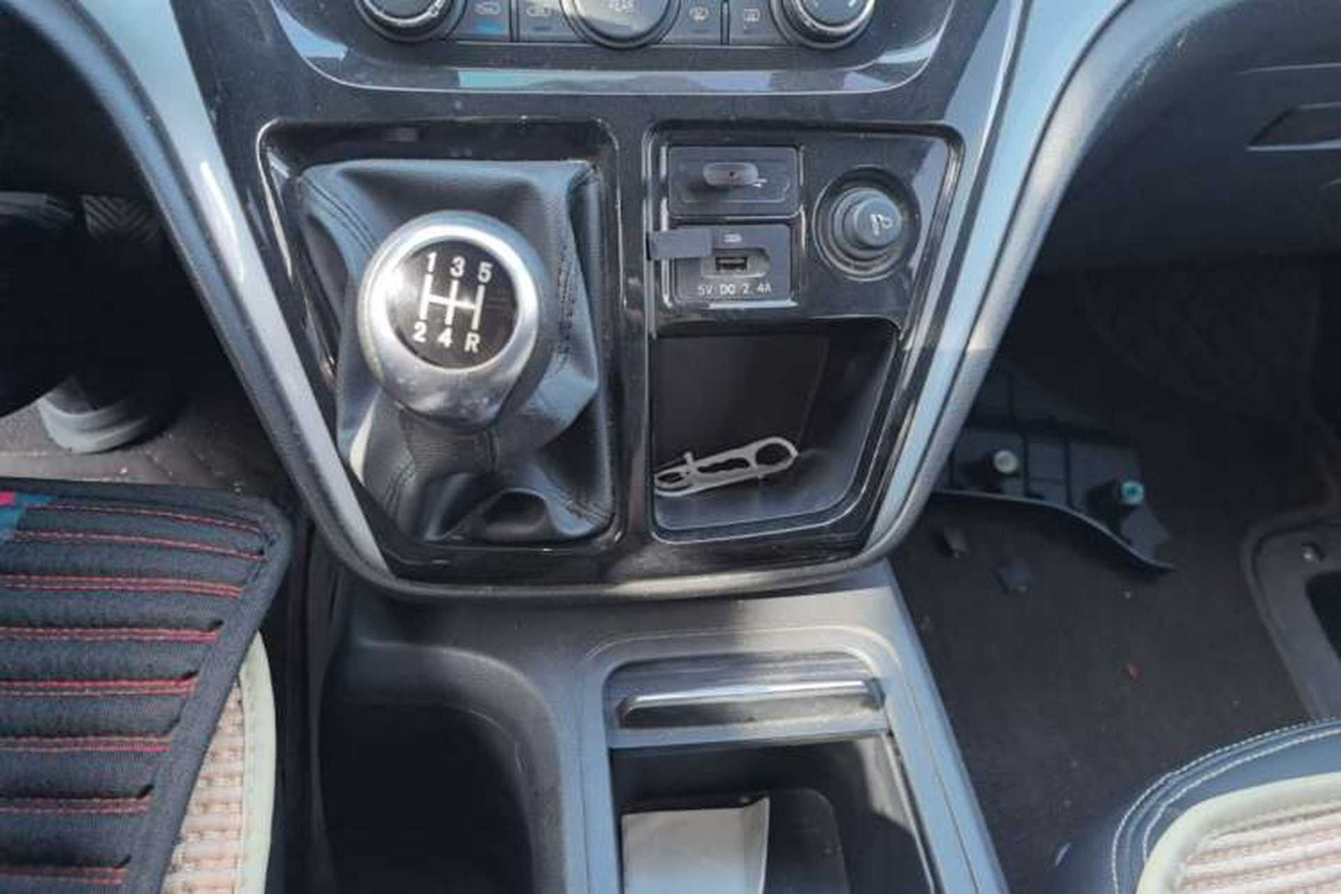 Used JAC Refine M3 2022 1.5T 7-Seater Standard Edition Gear Lever