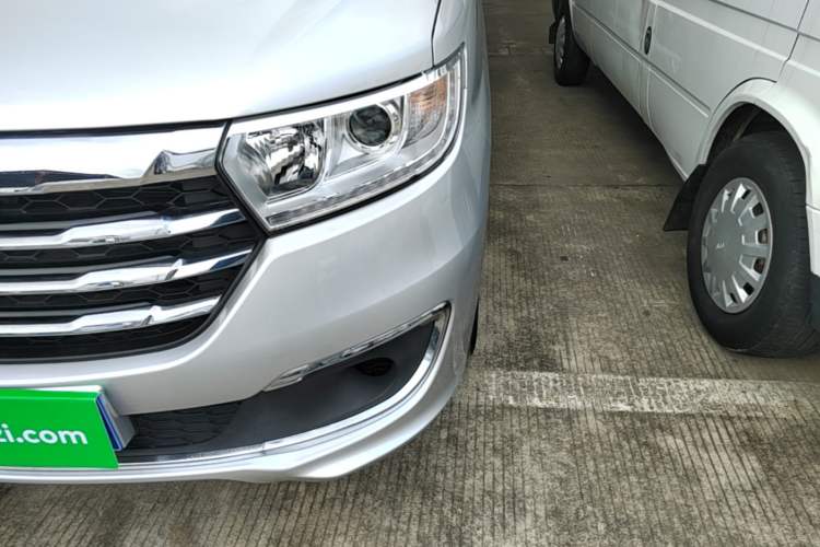 Used JAC Refine M3 2022 PLUS 1.5T 7-Seater Standard Model Left Front Headlight