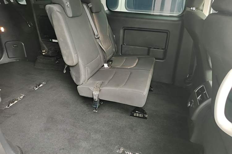 Used JAC Refine M3 2022 PLUS 1.5T 7-Seater Standard Model Left Rear Seat