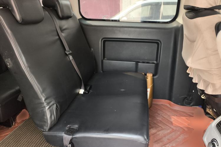 Used JAC Refine M3 2022 Creator Edition 1.5T Luxury Version Left Rear Seat