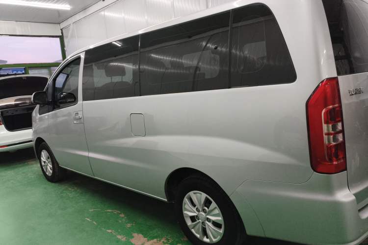 Used JAC Refine M3 2022 PLUS 1.5T 7-Seater Standard Model Left Side