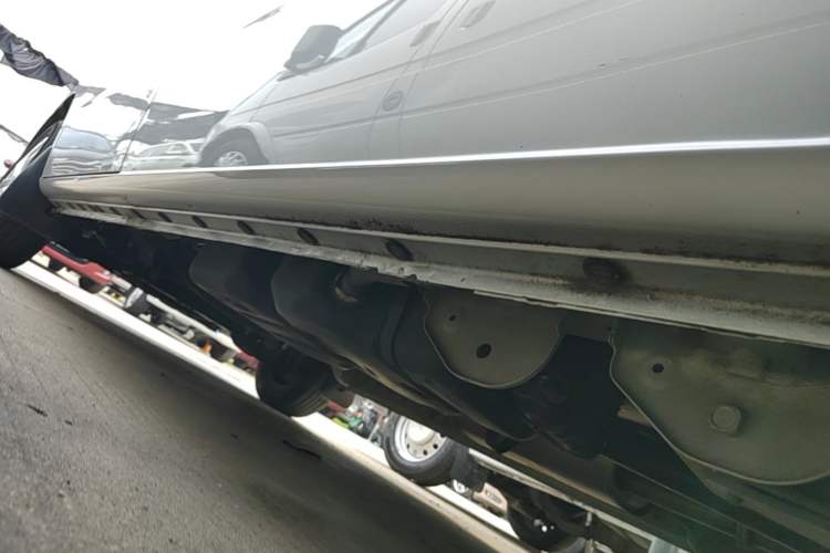 Used JAC Refine M3 2022 PLUS 1.5T 7-Seater Standard Model Left Side Sill