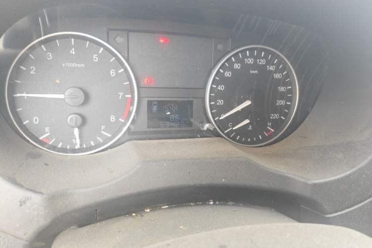 Used JAC Refine M3  Odometer Close Up