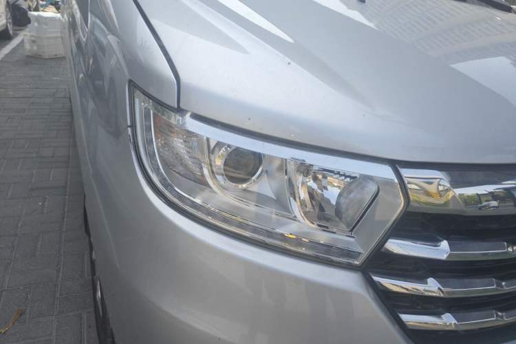 Used JAC Refine M3  Right Front Headlight