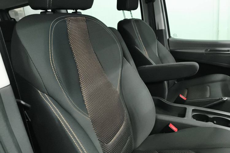 Used JAC Refine M3 2022 PLUS 1.5T 7-Seater Standard Model Right Front Seat