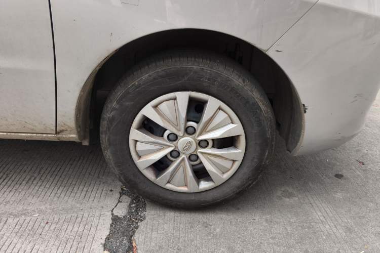 Used JAC Refine M3 2022 Creator Edition 1.5T Luxury Version Right Front Wheel Hub