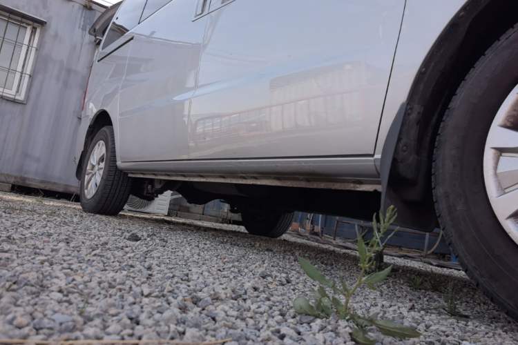 Used JAC Refine M3 2022 1.5T 7-Seater Standard Edition Right Side Sill