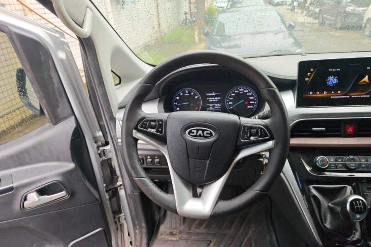 Used JAC Refine M3 2022 1.5T 7-Seater Standard Edition Steering Wheel
