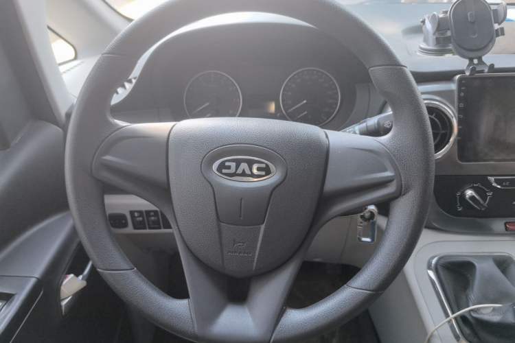 Used JAC Refine M3 2022 1.5T 7-Seater Standard Edition Steering Wheel