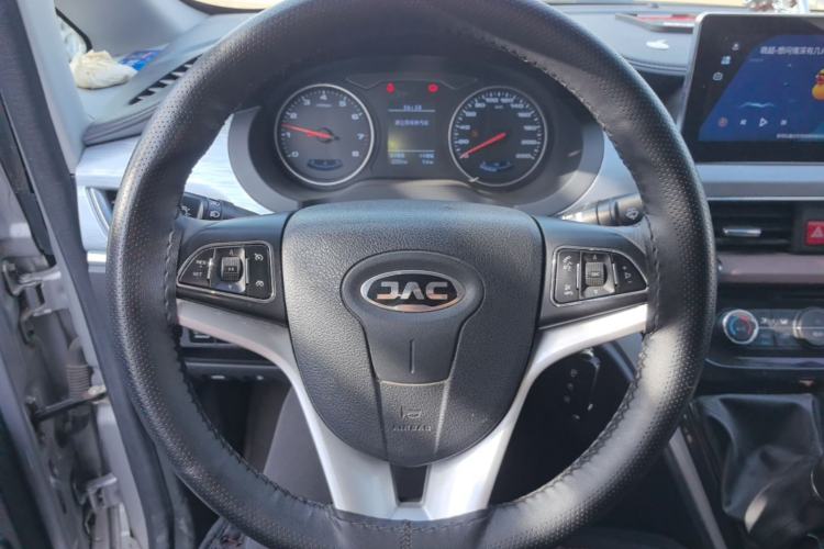 Used JAC Refine M3 2022 1.5T 7-Seater Standard Edition Steering Wheel