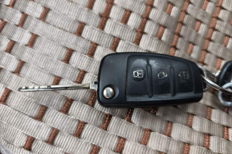 Used JAC Refine M3 2022 Creator Edition 1.5T Luxury Version Vehicle Key