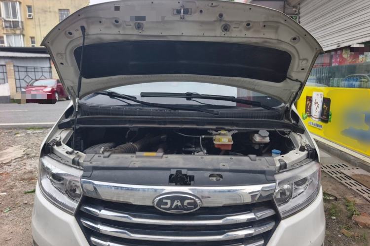 Used JAC Refine M3 2022 PLUS 1.5T 7-Seater Standard Model Engine Bay