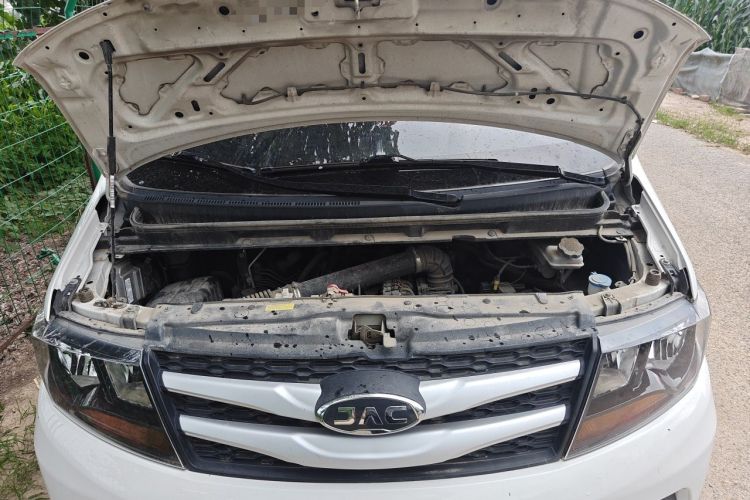 Used JAC Refine M3  Engine Bay