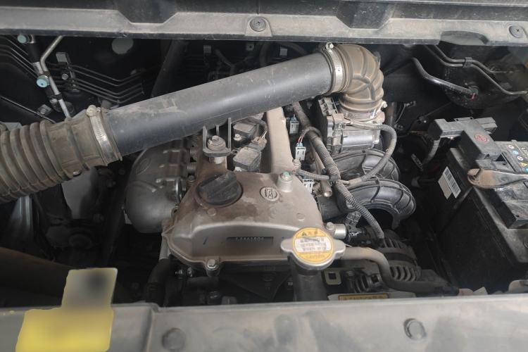 Used JAC Refine M3 2022 1.8L 7-seat Standard Edition Engine Bay