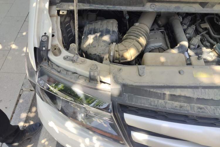 Used JAC Refine M3 2022 PLUS Standard Model 1.5T Engine Bay Right
