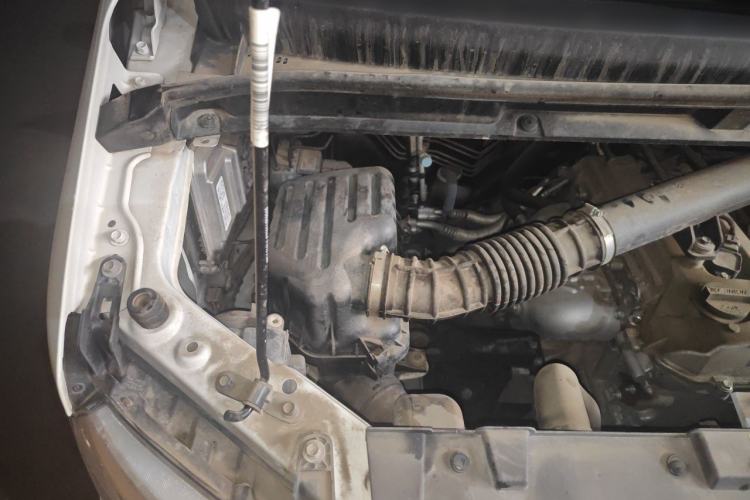 Used JAC Refine M3 2022 1.8L 7-seat Standard Edition Engine Bay Right