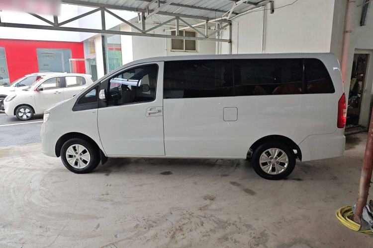 Used JAC Refine M3 2022 PLUS 1.8L 7-seater Standard Model Exterior 3