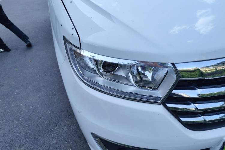 Used JAC Refine M3 2022 PLUS IKEA Edition 1.8L Comfort Version Exterior 3