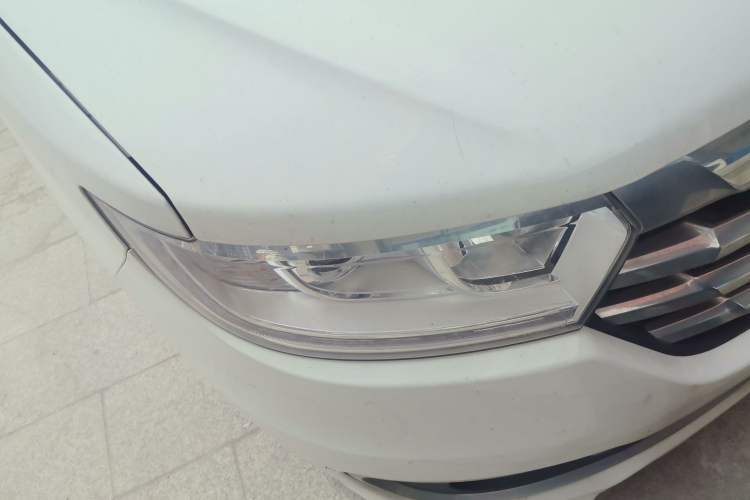 Used JAC Refine M3 2022 1.8L 7-seat Standard Edition Exterior 6