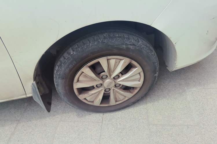 Used JAC Refine M3 2022 1.8L 7-seat Standard Edition Exterior 7