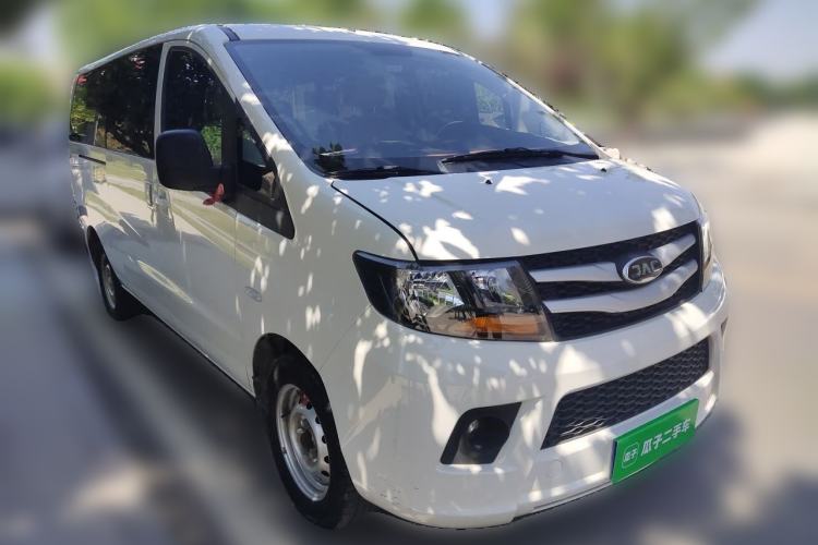Used JAC Refine M3 2022 PLUS Standard Model 1.5T Front Right 45 Deg