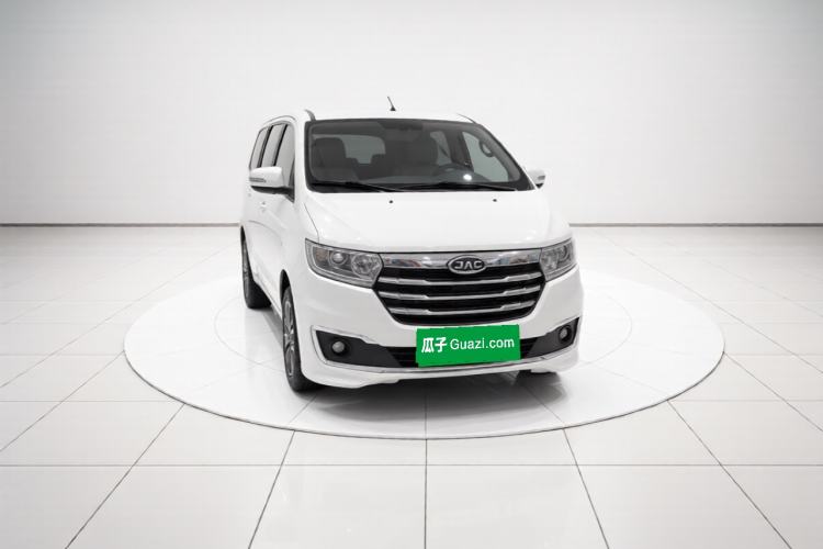 Used JAC Refine M3 2022 1.8L 7-seat Standard Edition Front Right 45 Deg