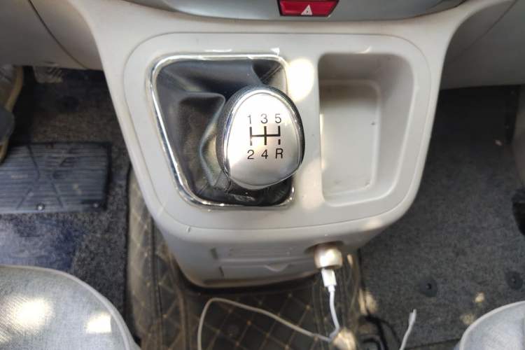 Used JAC Refine M3 2022 PLUS Standard Model 1.5T Gear Lever