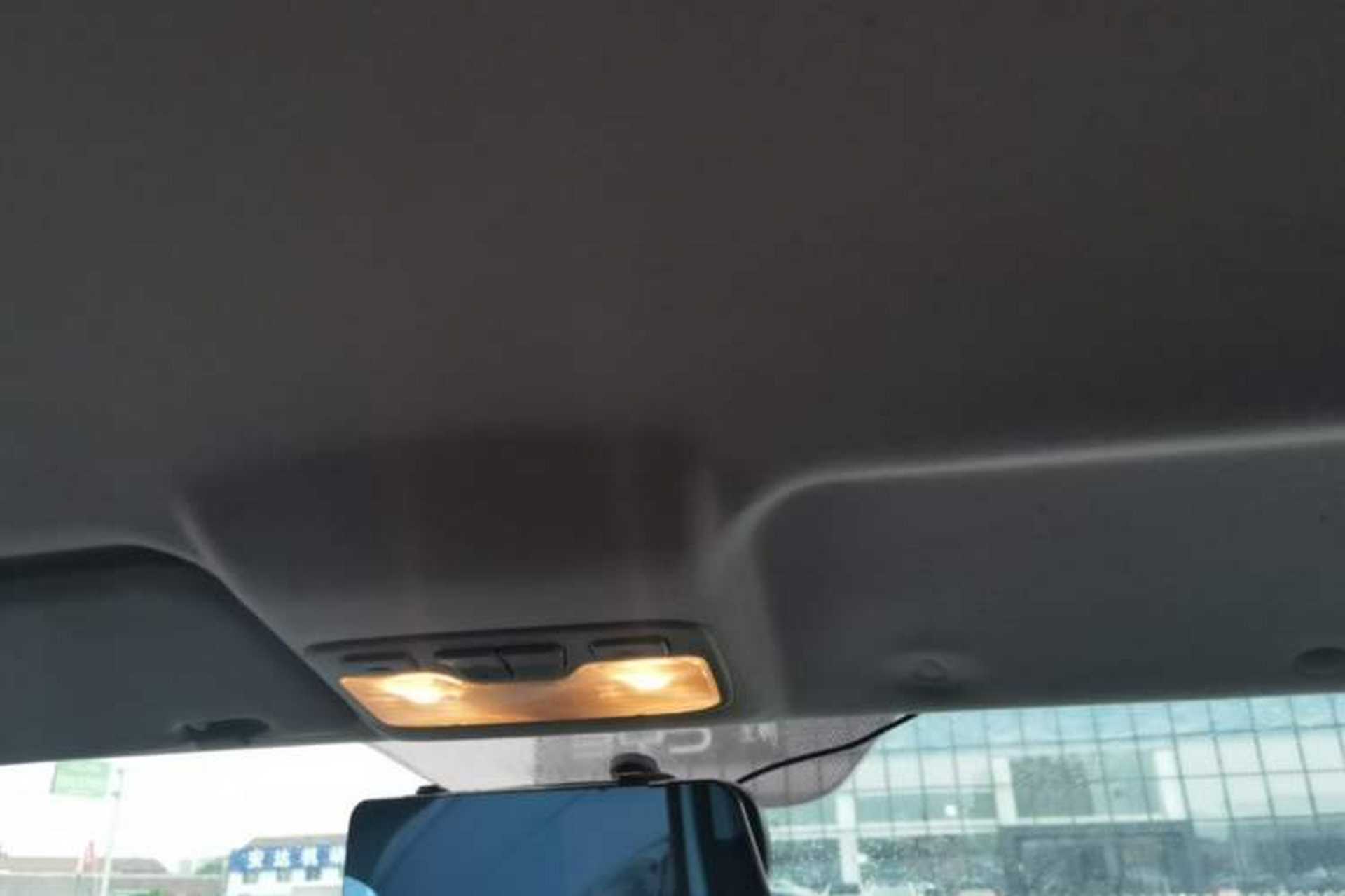 Used JAC Refine M3 2022 1.8L 7-seat Standard Edition Headliner