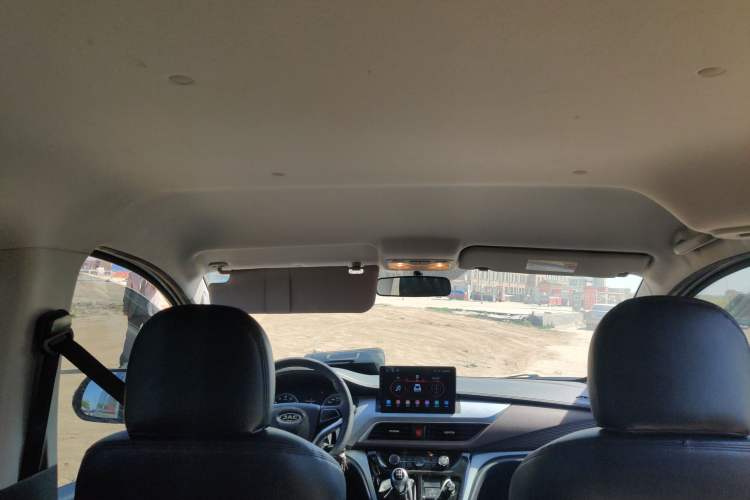 Used JAC Refine M3 2022 PLUS 1.8L 7-seater Standard Model Headliner