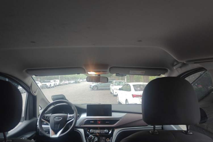 Used JAC Refine M3 2022 1.8L 7-seat Standard Edition Headliner